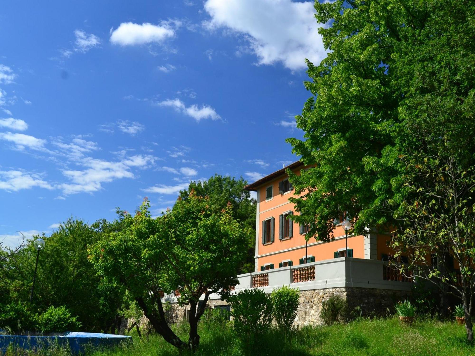 Lovely Holiday Home In Montefiridolfi With Hill View Dış mekan fotoğraf