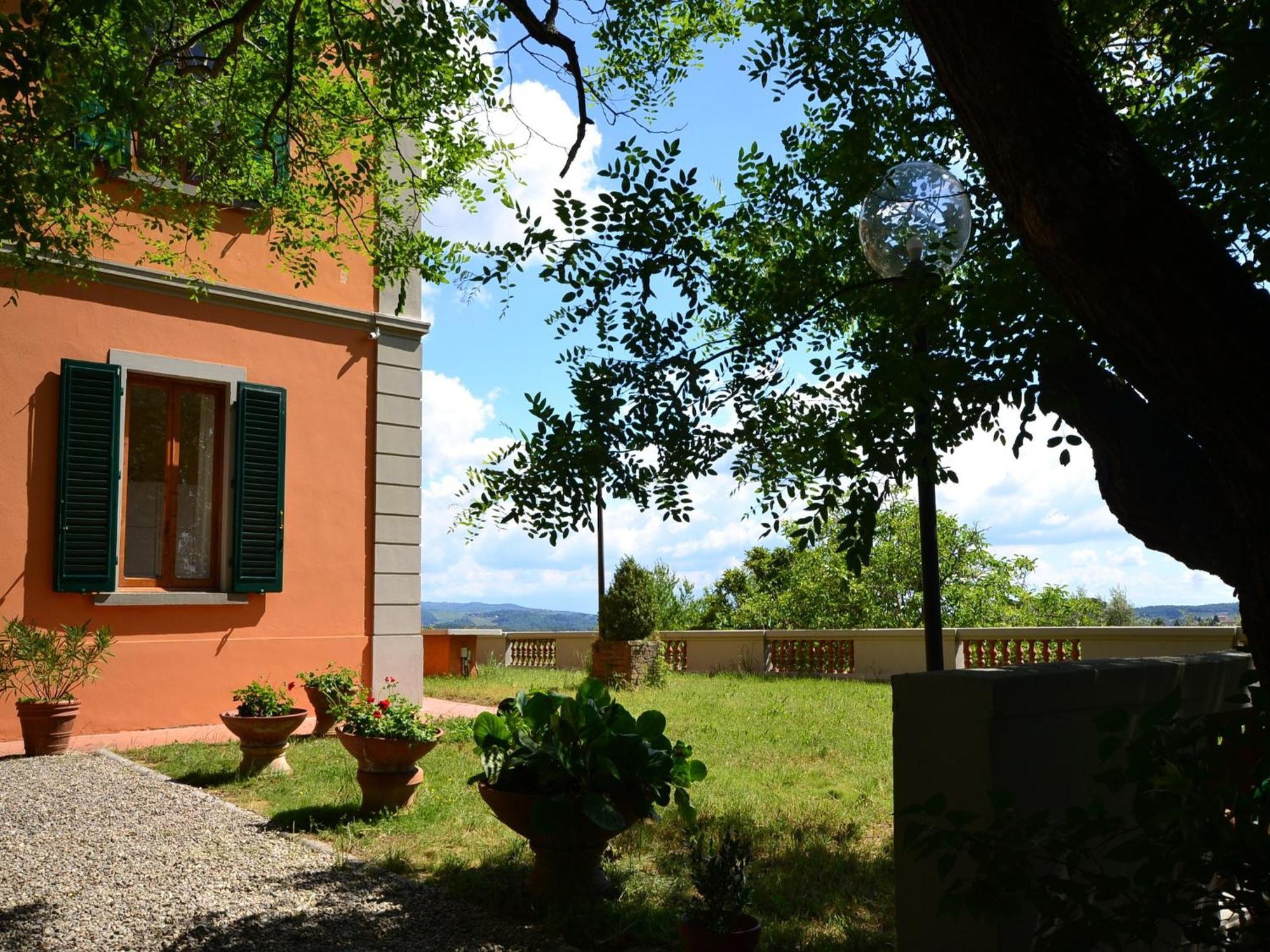 Lovely Holiday Home In Montefiridolfi With Hill View Dış mekan fotoğraf