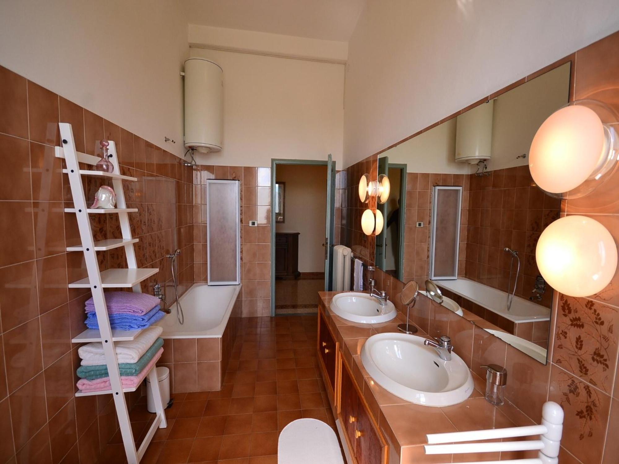 Lovely Holiday Home In Montefiridolfi With Hill View Dış mekan fotoğraf